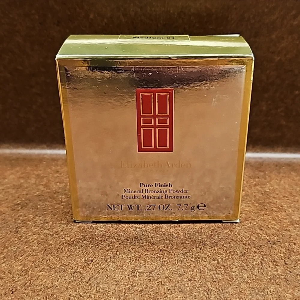 Elizabeth Arden Pure Finish Mineral Bronzing Powder new in box